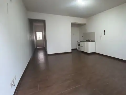 Depto Tipo Casa en Alquiler en Velez Sarsfield, $ 850.000