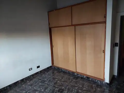 Depto Tipo Casa en Venta en Valentin Alsina, USD 85.000