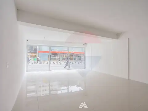 ALQUILER LOCAL COMERCIAL SOBRE 18 DE JULIO, CORDÓN