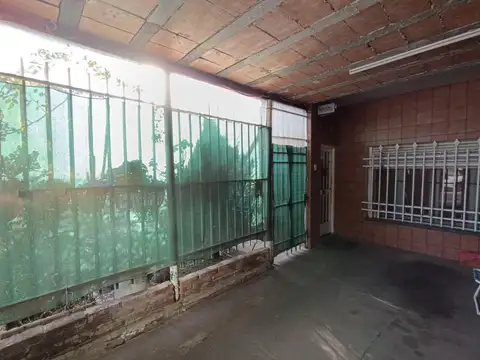 Galpon en Venta 37  mts Fondo