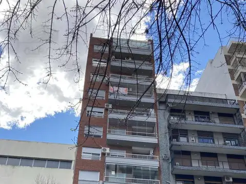 Av. Juan B. Alberdi al 200