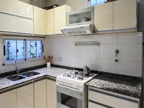 Depto Tipo Casa en Venta de 4 ambientes