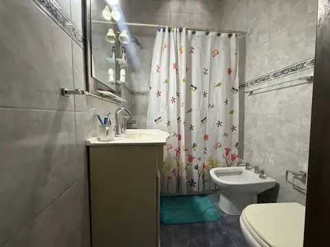 Depto Tipo Casa en Venta en Remedios de Escalada, USD 59.000