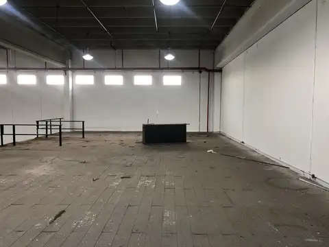 Depósito de 1895 m2 cub  Florencio Varela Disponible 31/07/25