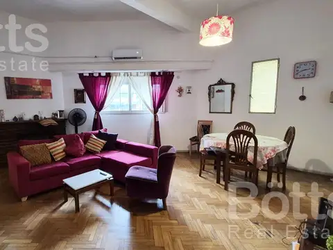 Depto Tipo Casa en Venta con 1 cocheras