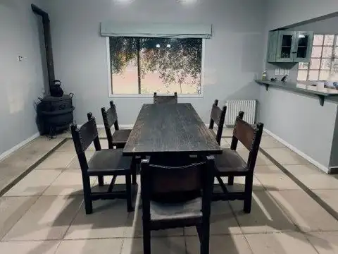 Casa en Venta con 4 cocheras