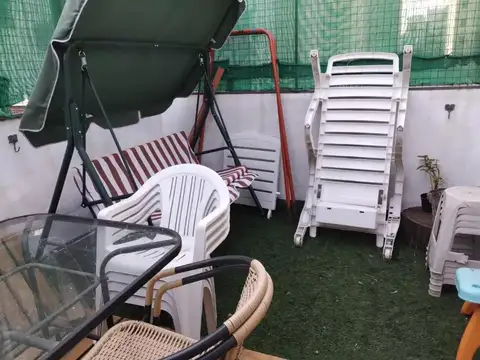 Depto Tipo Casa 4 ambientes con 3 baños
