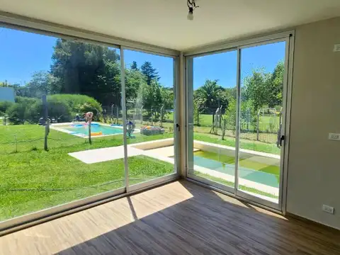 Venta de hermosa casa a estrenar de 4 ambientes en el exclusivo barrio La Reserva