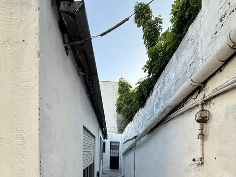 Depto Tipo Casa en Alquiler con 2 cocheras