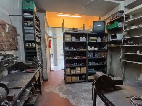 Local en Venta 40 años