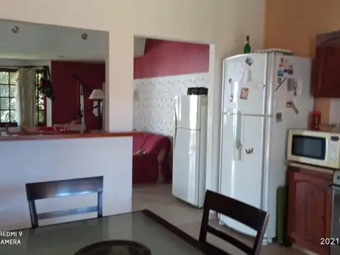 Casa 4 ambientes con 1 baño