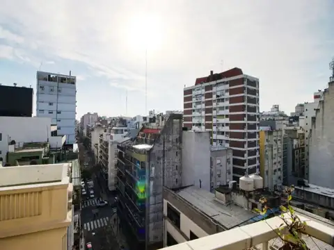 4 AMBIENTES EN BARRIO NORTE AMOBLADO