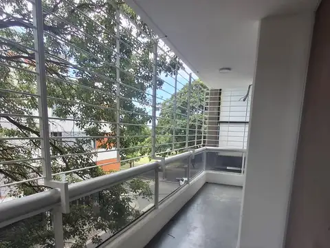 Departamento 6 ambientes con 2 baños