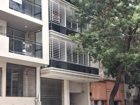 Zeballos 100, Piso 2