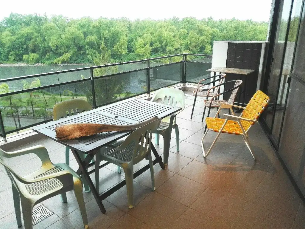 Departamento en Marinas Golf