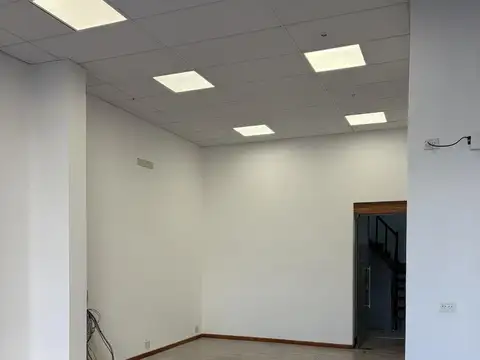 Local en Alquiler en Nuestra Señora De Lourdes, $ 2.000.000