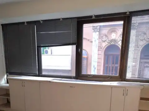 Oficina - Alquiler - Argentina, Capital Federal - CORRIENTES 800