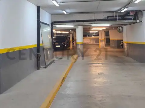 Cochera fija, Acceso por rampa, Seguridad 24 hs