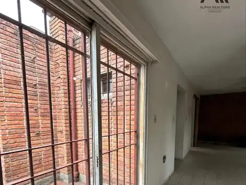 Casa 6 ambientes con 3 baños