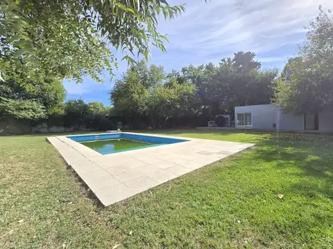Terreno en Venta en Del Viso, USD 245.000