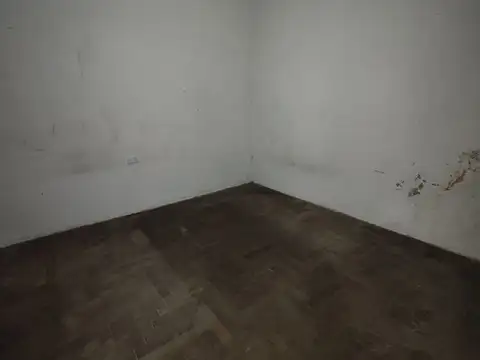 Depto Tipo Casa en Venta en Villa Luzuriaga, USD 68.000