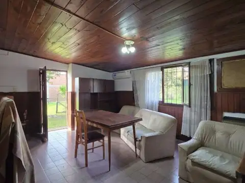 Casa 4 ambientes con 1 baño