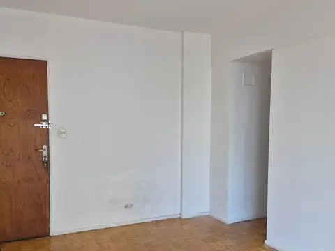 VENTA DEPTO 2 AMBIENTES AL FRENTE CON BALCON
