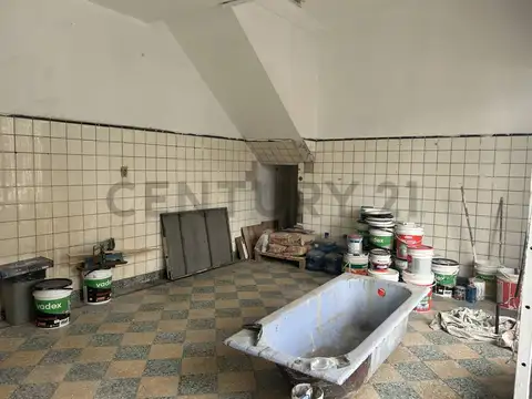 Jean Jaures 1700, Piso 0