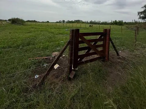 Terreno en Venta en Diego Gaynor, USD 5.000