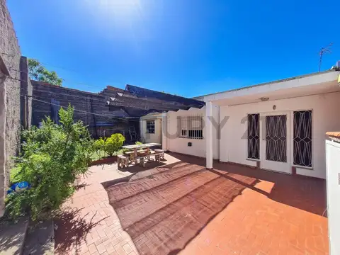 PH EN VENTA, 1 DORMITORIO CON PATIO, TOLOSA