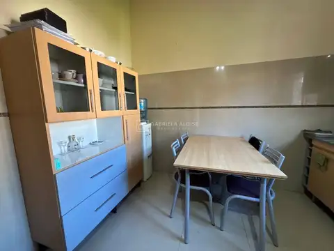 Venta de Casa 3 Ambientes con quincho y jardín al fondo, Martín Coronado