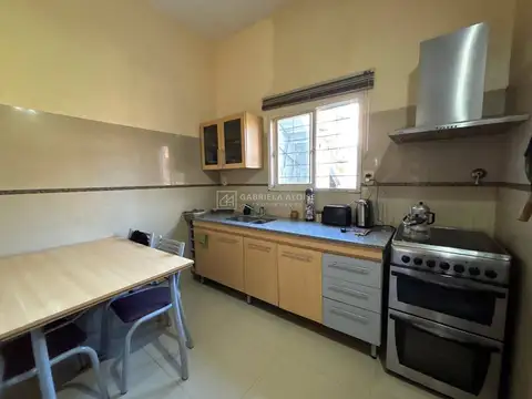 Casa 3 ambientes con 2 baños