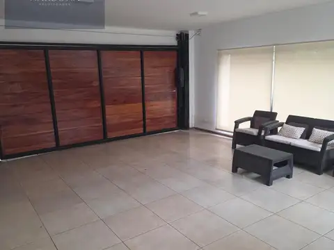 VENTA CASA 5 DORMITORIOS CON PISCINA, PLAYROOM, COCHERA DOBLE,  6 BAÑOS, EN CLUB DE CAMPO LOS ALAMOS