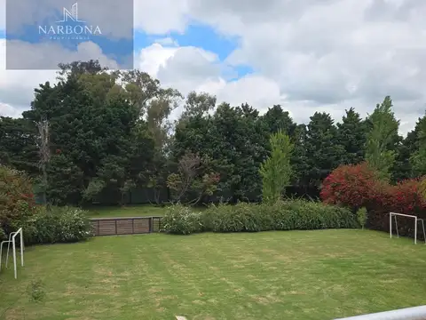 Casa en Venta con 6 cocheras