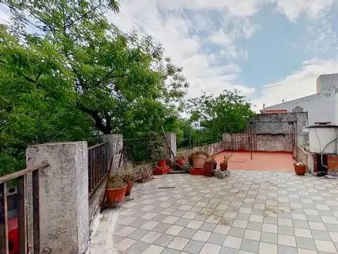 PH 4 AMBIENTES MAS LOCAL Y TERRAZA