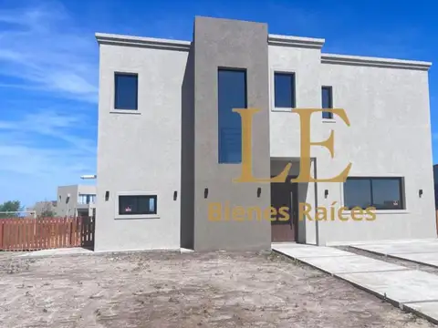 Venta Casa en San Sebastian - Área 7