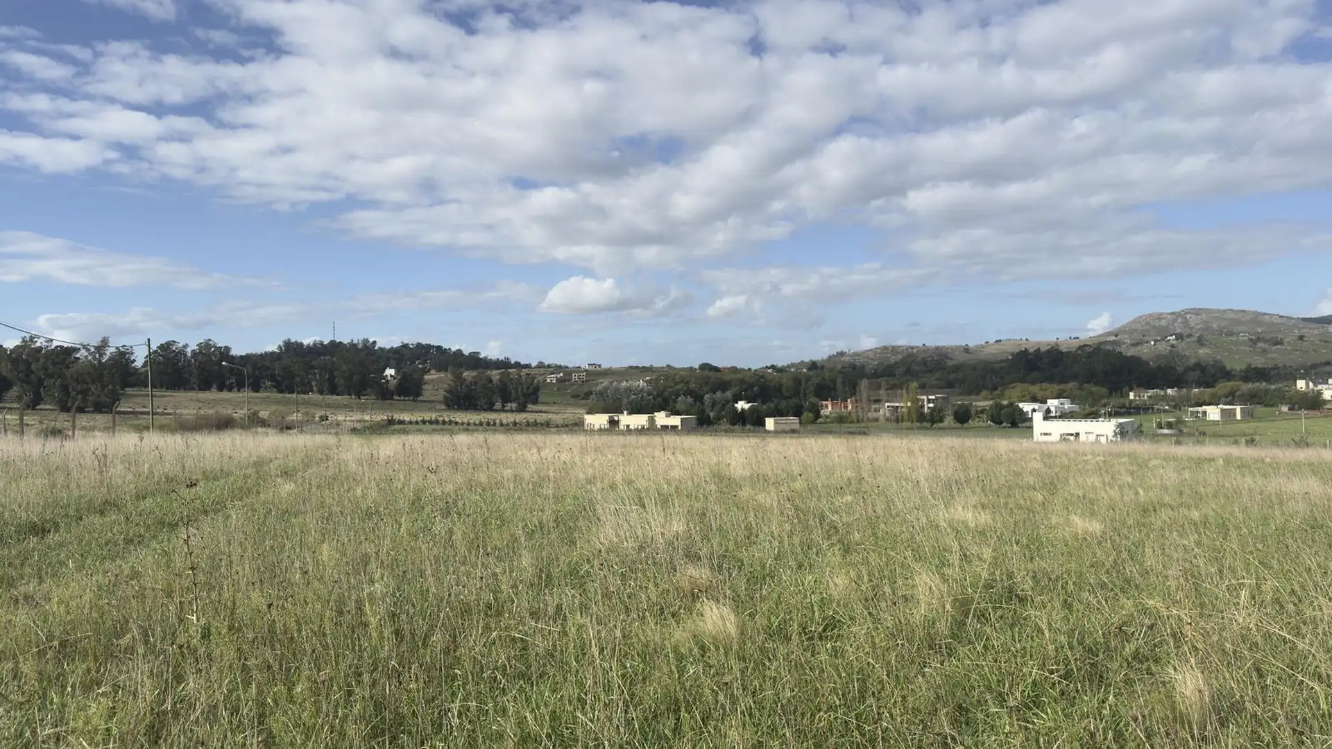 Terreno 7500m² frente al Club Banco Provincia