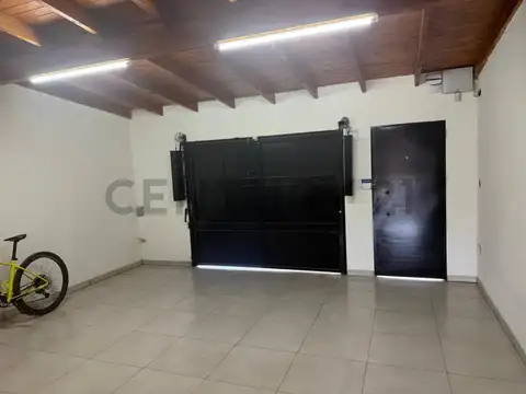 CASA 4 AMBIENTES OLIVERA LUJAN