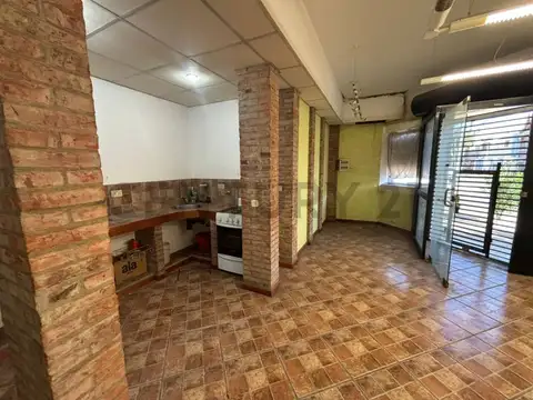 Oficina en Alquiler en Ramos Mejia, $ 580.000
