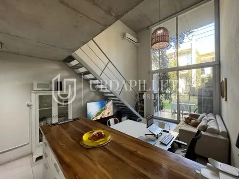 Departamento en venta tipo loft con jardin y parrilla - Ayres Vila