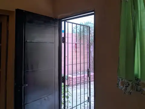 Depto Tipo Casa en Venta 40 años