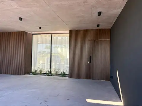 Casa en Alquiler de 3 dormitorios