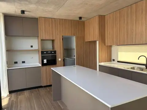 Casa en Alquiler A Estrenar