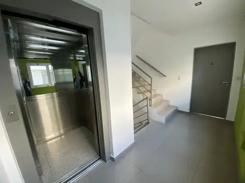 DEPARTAMENTO VENTA 1 DORMITORIO TANDIL ASCENSOR