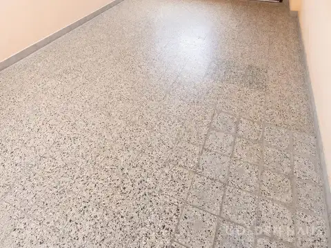Lascano al 6300