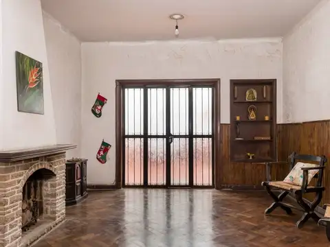 CASA 3 DORMITORIOS VENTA MACROCENTRO