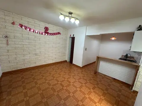 Depto Tipo Casa en Venta de 3 ambientes