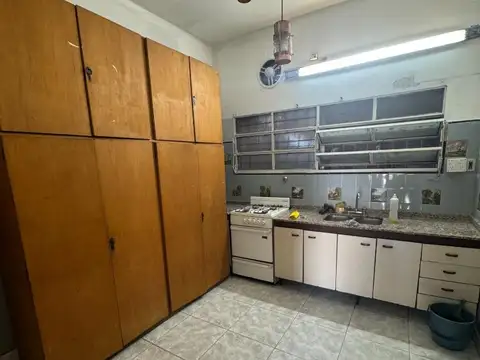 Depto Tipo Casa en Alquiler 50 años