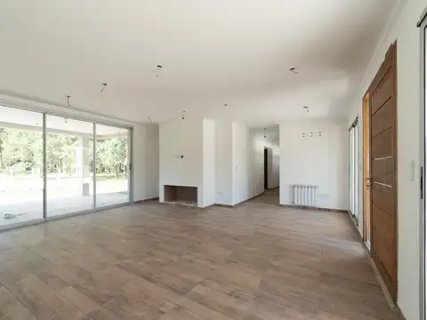 Casa A ESTRENAR venta en MIRALAGOS 1 permuta CABA