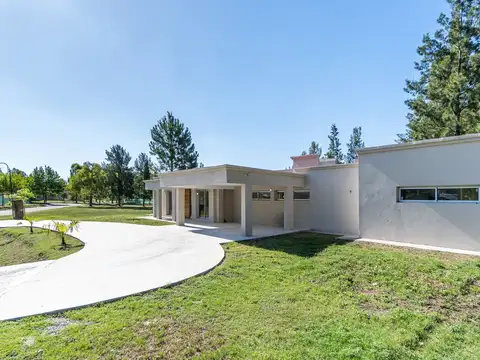 Casa A ESTRENAR venta en MIRALAGOS 1 permuta CABA
